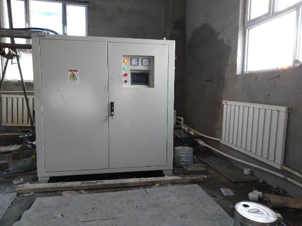 電磁採暖爐使用費電嗎？